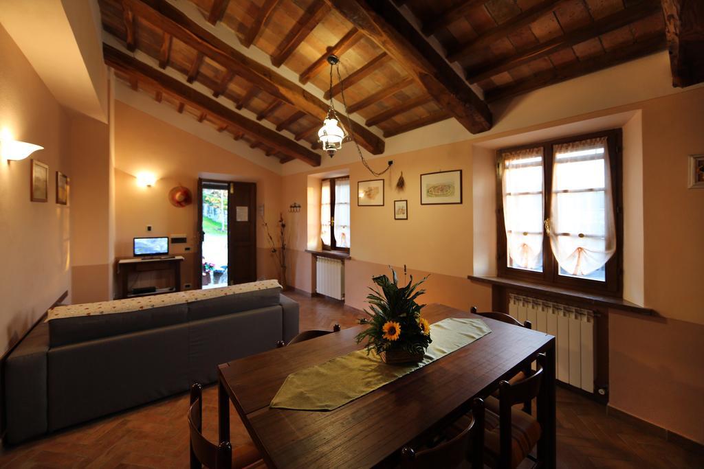 Agriturismo Bagnaia San Quirico dʼOrcia Δωμάτιο φωτογραφία